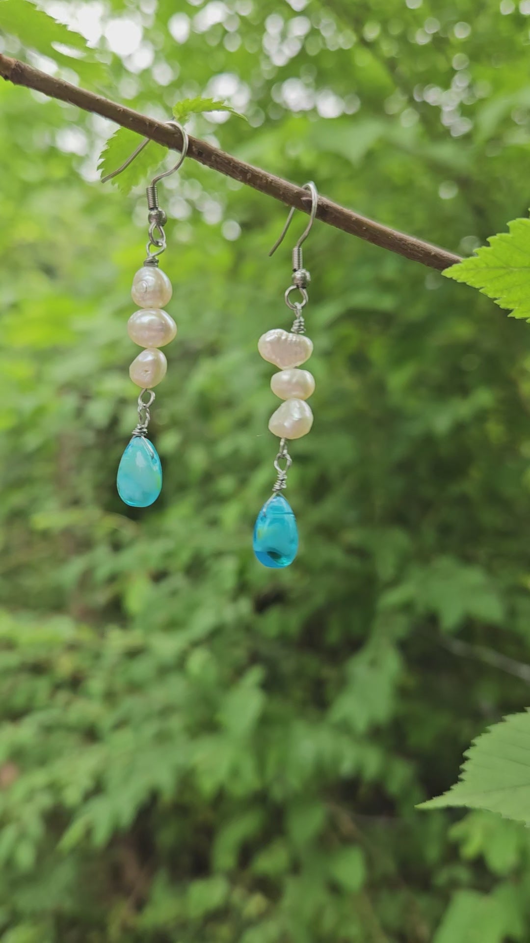 Fresh water pearl dangle earrings