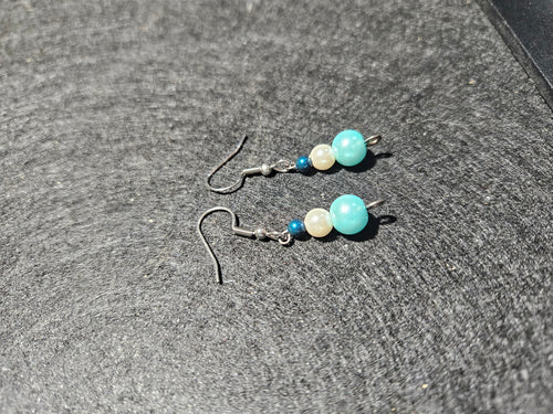Blue and white imitation pearl dangle earrings