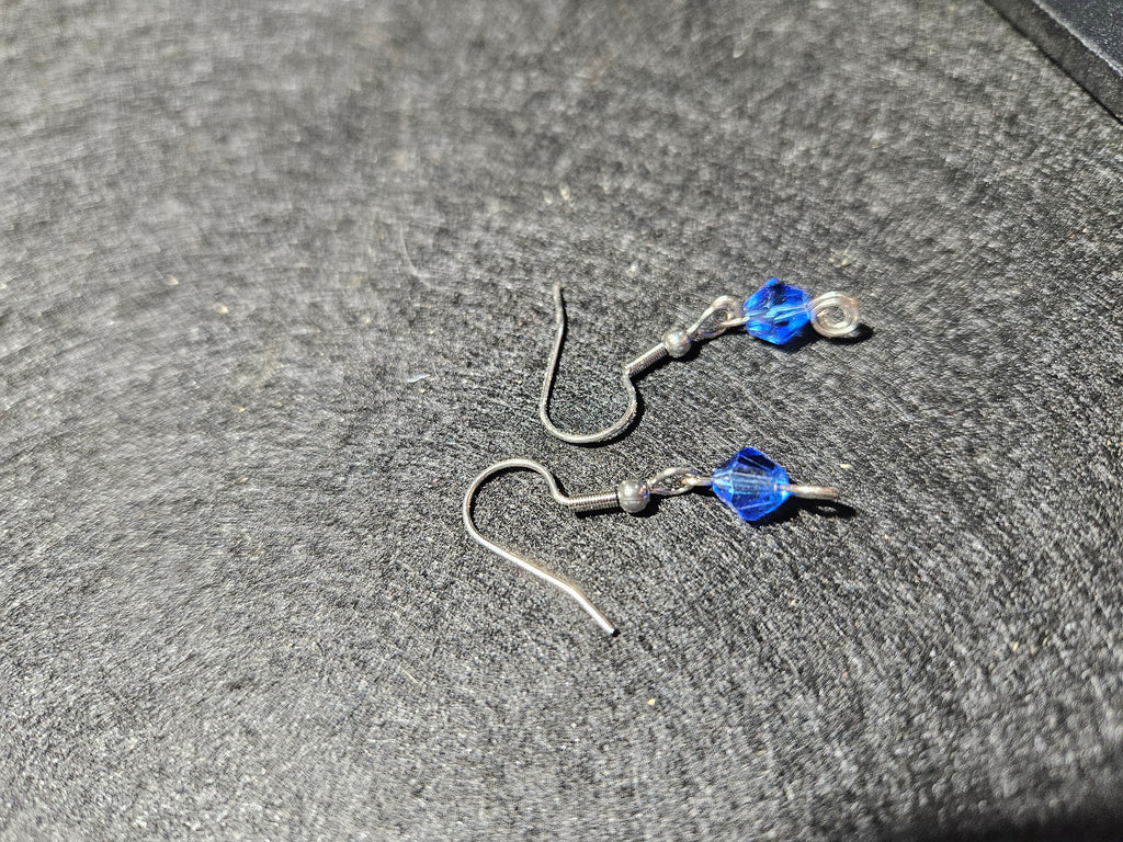 Dangle earrings