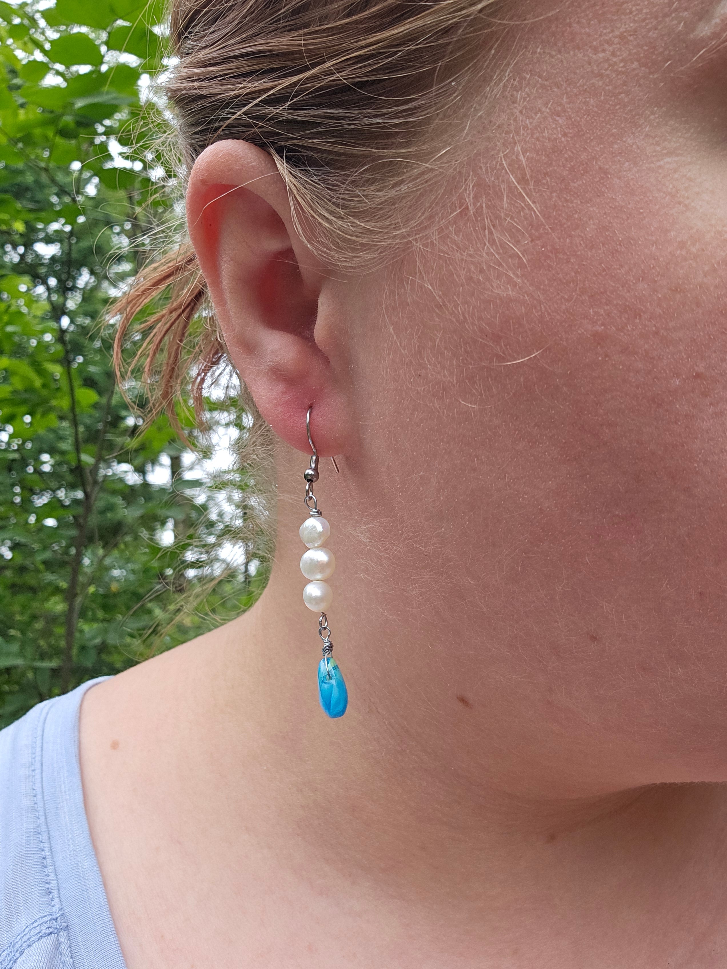 Fresh water pearl dangle earrings