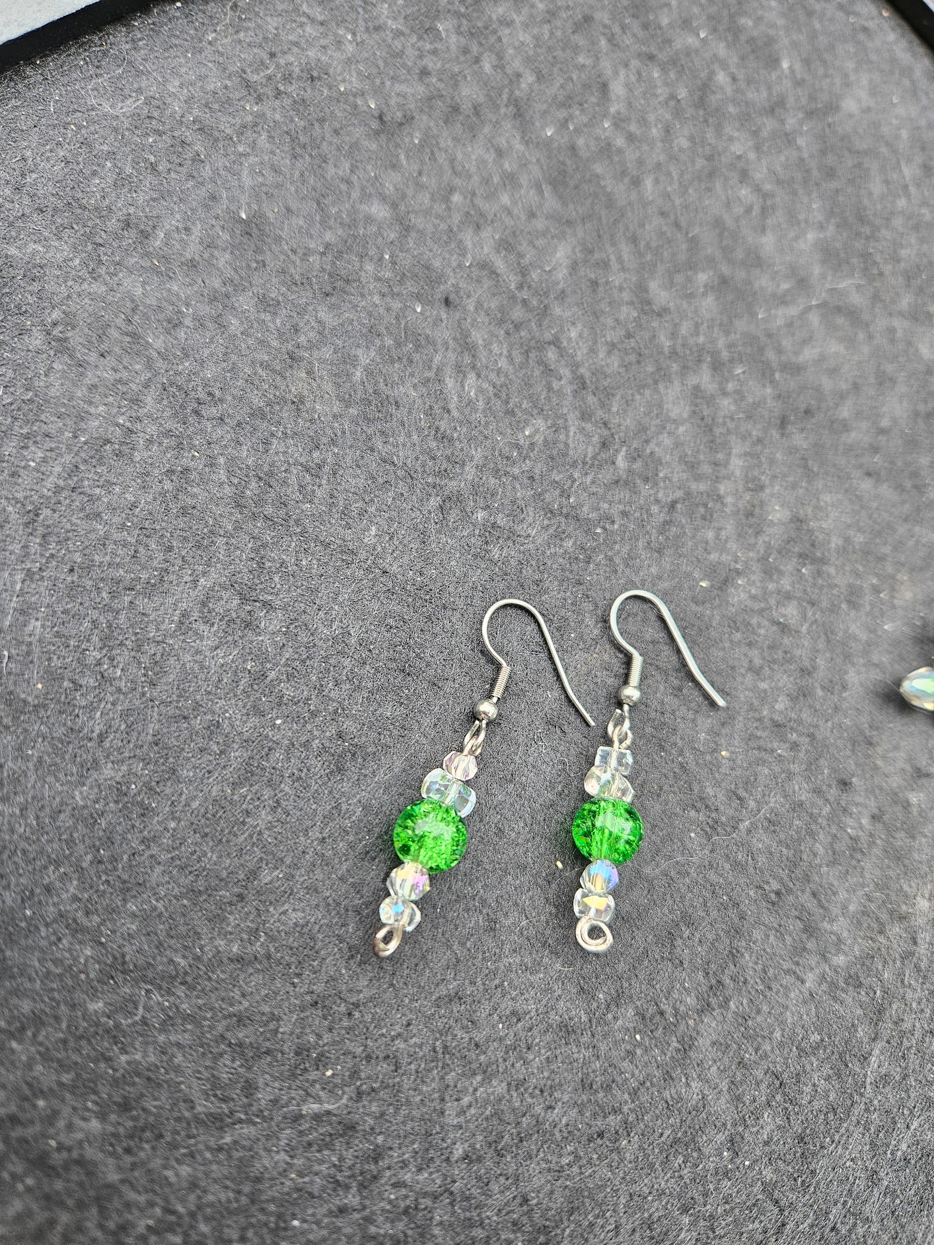 Green dangle earring