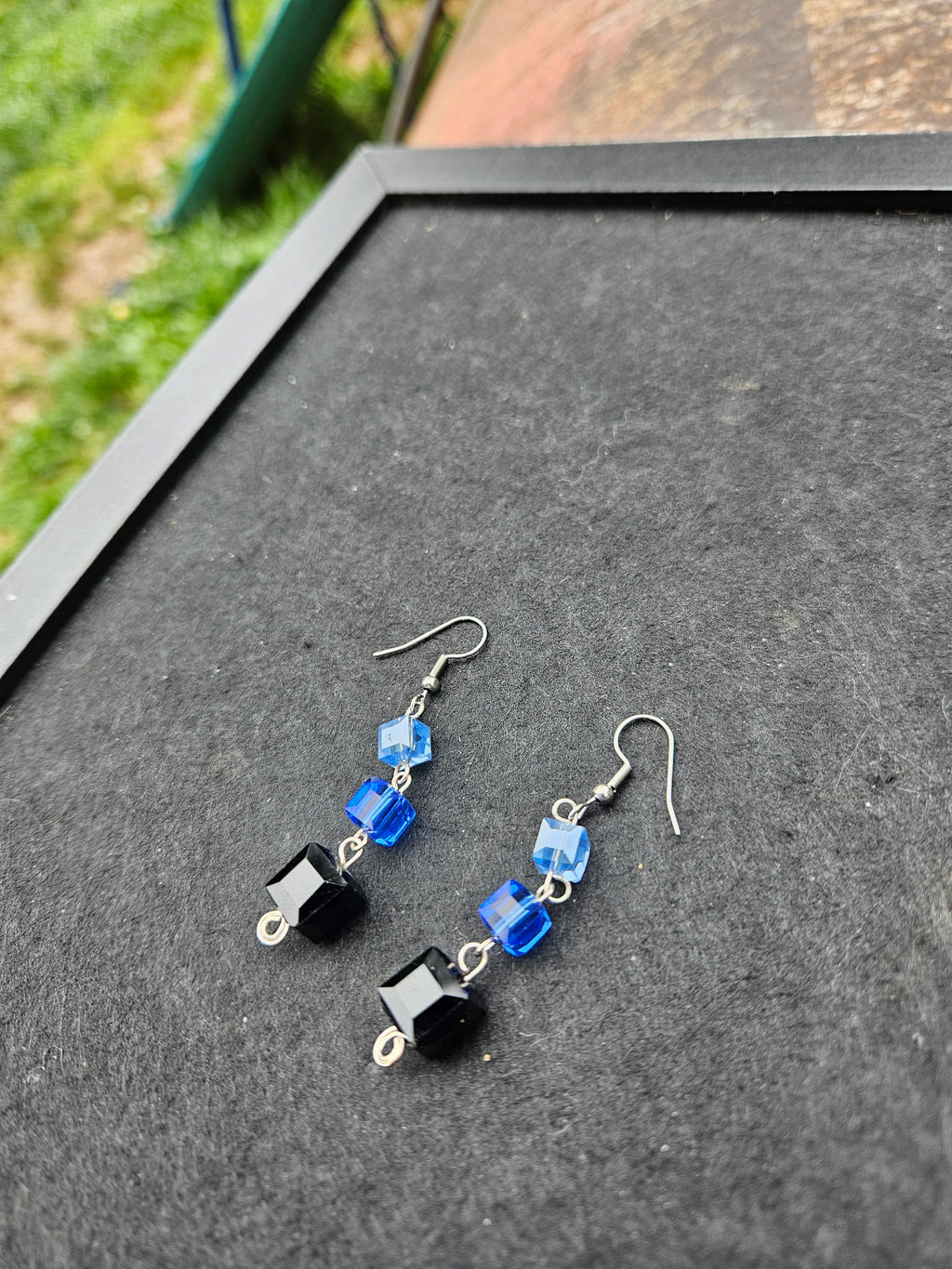 Square dangle earrings