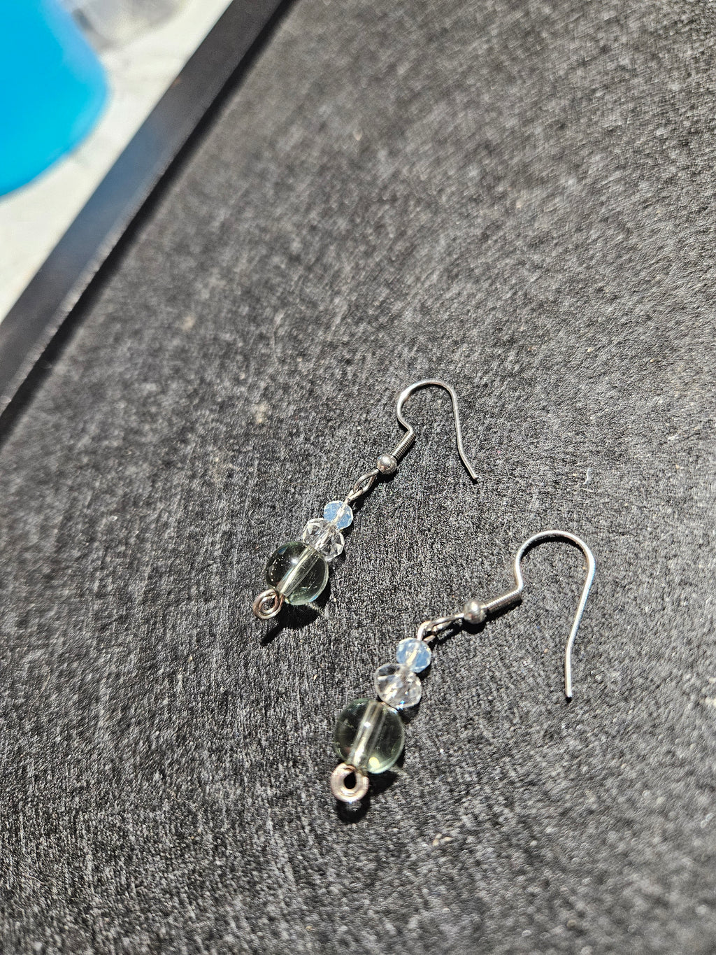 Dangle earrings