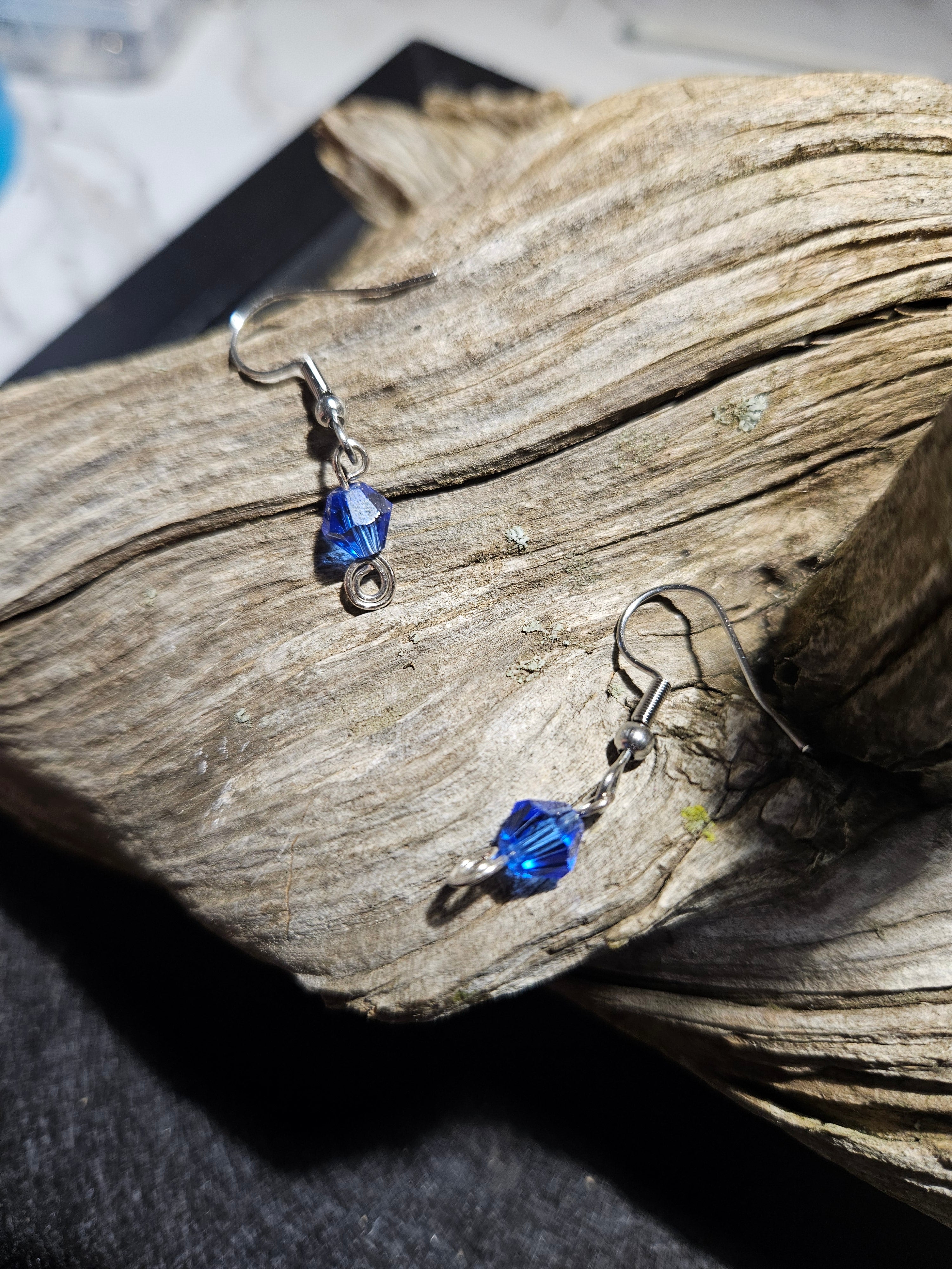Dangle earrings