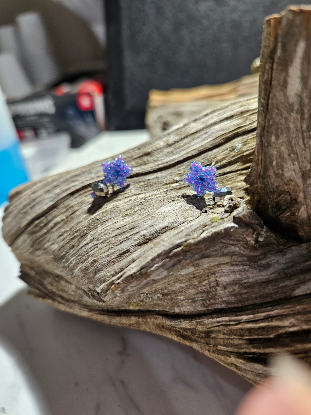 Star stud earrings